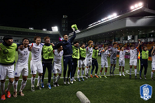올림픽축구, "세계 최초 8회 연속 올림픽 본선行"...결승 상대는 '숙적' 일본  기사 이미지